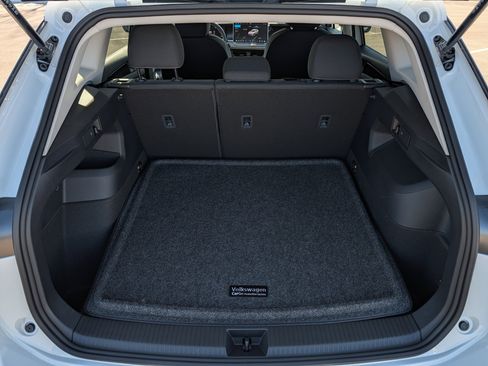 New 2026 Volkswagen Tiguan S image 7