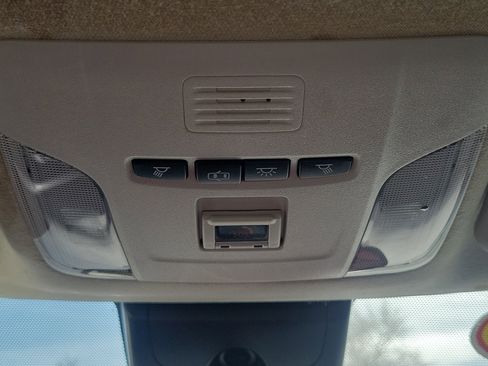 Used 2021 Toyota Corolla LE image 31