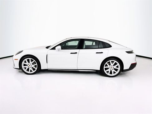 New 2026 Porsche Panamera image 2