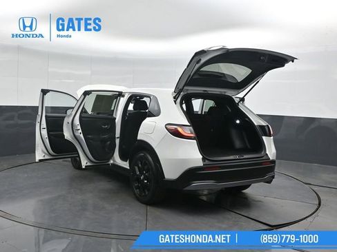 Certified 2024 Honda HR-V Sport image 52