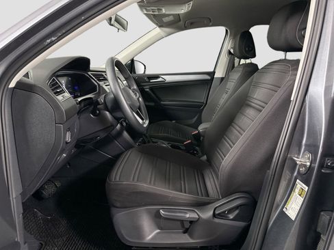 Certified 2022 Volkswagen Tiguan S image 18