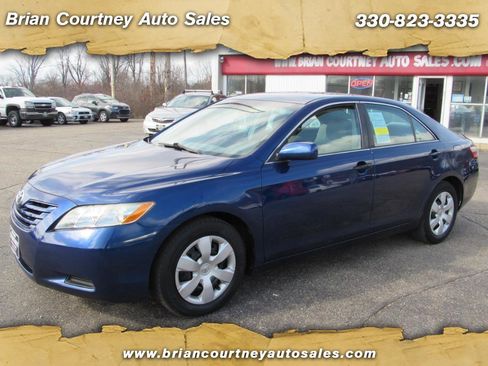 Used 2009 Toyota Camry image 1