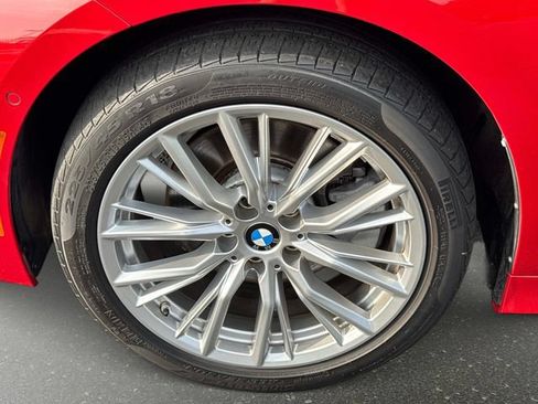 Used 2023 BMW 330i xDrive Sedan AWD/4WD image 9