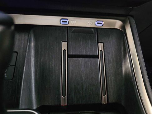 Used 2024 Lexus GX 550 w/ Accessory Package (Z1) image 26