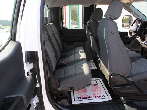 Used 2023 Ford F250 XL w/ Snow Plow/Camper Package AWD/4WD image 24