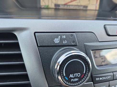 Used 2014 Honda Odyssey Touring Elite image 21