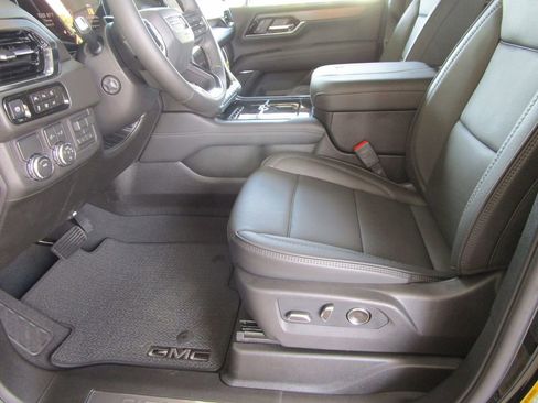 New 2026 GMC Yukon Denali w/ Denali Reserve Package image 23