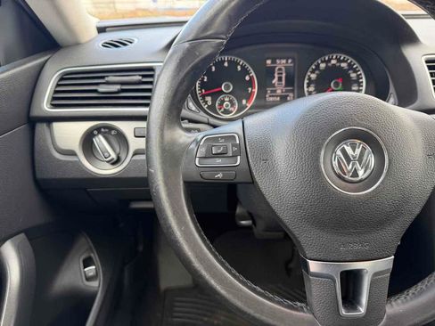 Used 2014 Volkswagen Passat 2.5 SE image 22