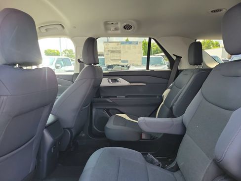 New 2026 Ford Explorer Active AWD/4WD image 14