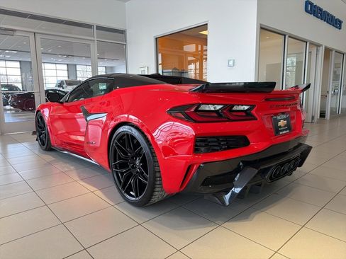 Used 2023 Chevrolet Corvette Z06 w/ Stealth Interior Trim Package image 5