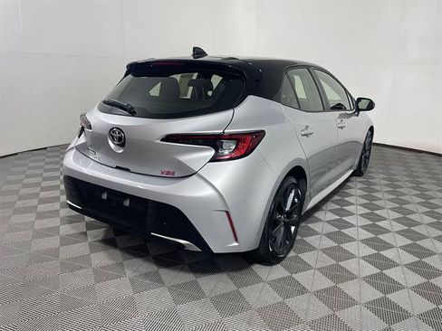 Used 2023 Toyota Corolla XSE FWD image 7