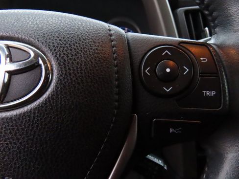 Used 2016 Toyota RAV4 Limited image 45