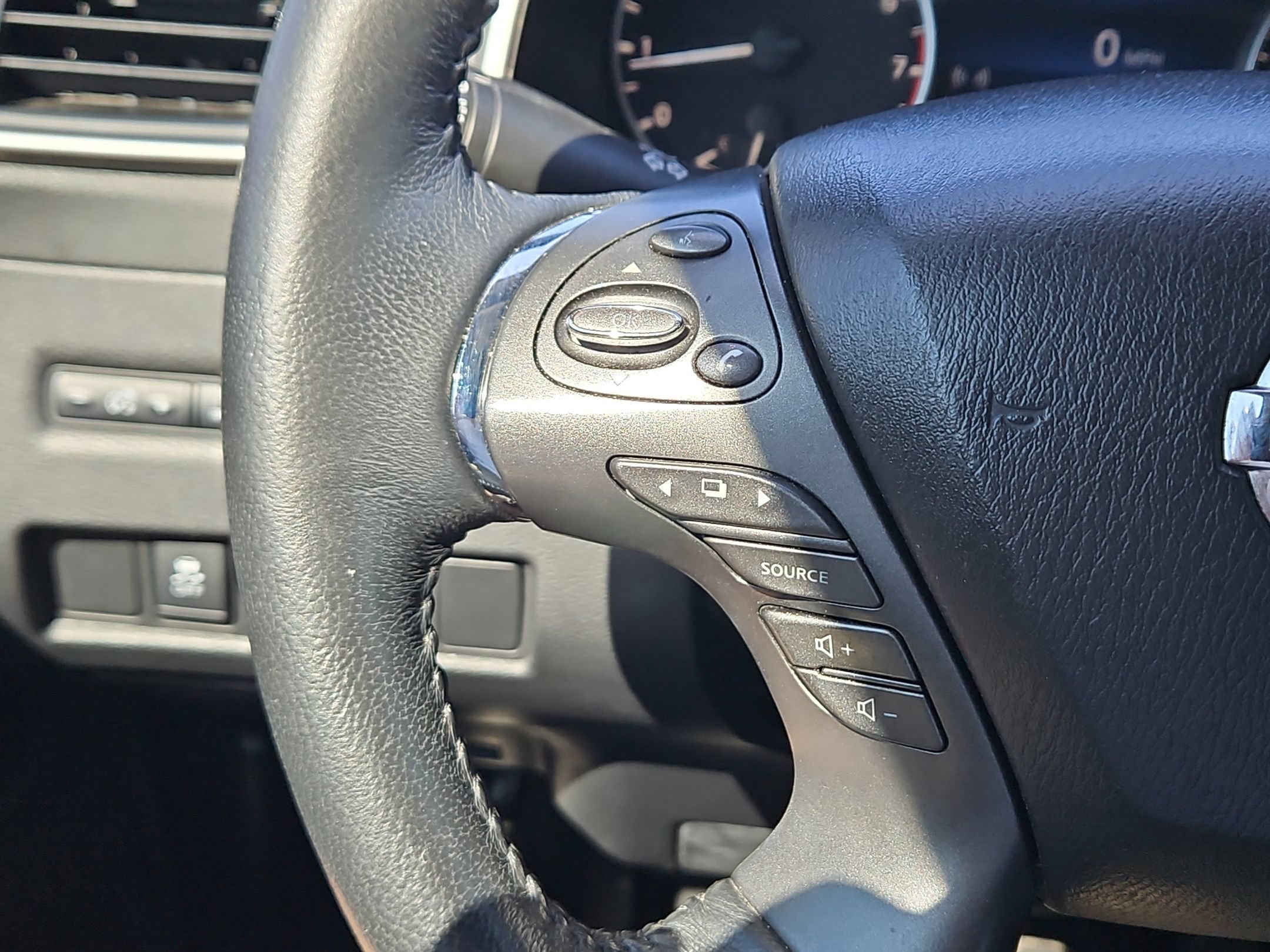 Used 2019 Nissan Murano SV AWD/4WD image 26