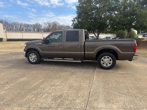 Used 2015 Ford F250 Lariat w/ Lariat Ultimate Package image 9