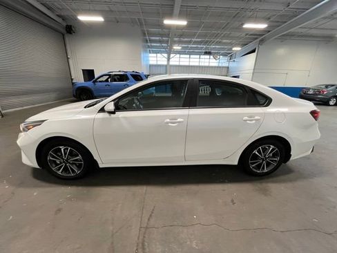 Used 2023 Kia Forte LXS FWD image 6