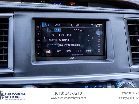 Used 2016 Toyota Highlander Plus AWD/4WD image 35