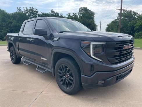 Used 2025 GMC Sierra 1500 Elevation AWD/4WD image 3