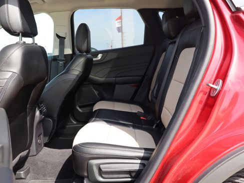 Used 2022 Ford Escape Titanium w/ Titanium Elite Package image 11