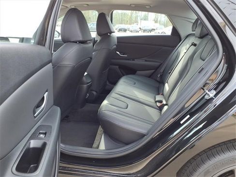 New 2026 Hyundai Elantra Limited image 18