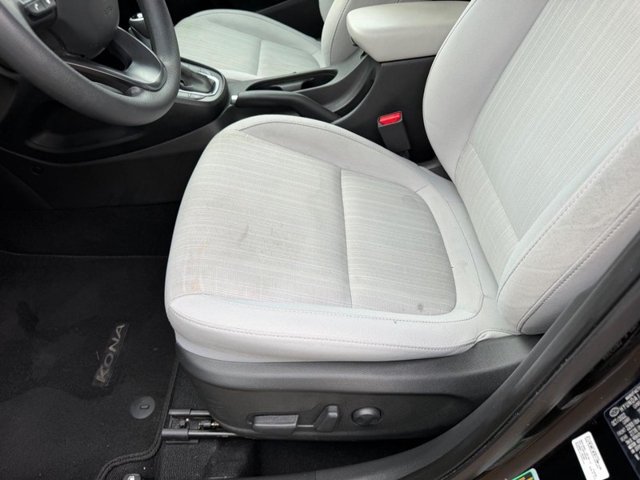 Used 2023 Hyundai Kona SEL AWD/4WD image 17