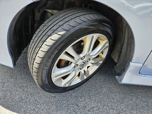Used 2010 Honda Fit Sport image 16