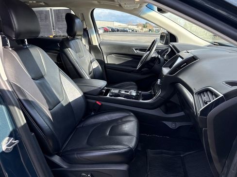 Used 2019 Ford Edge Titanium w/ Cold Weather Package image 15