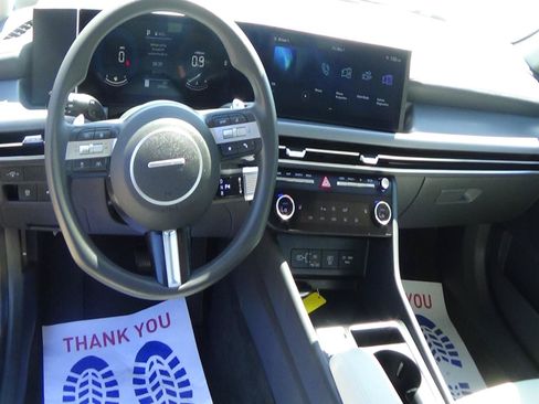 Used 2025 Hyundai Sonata SEL FWD image 12