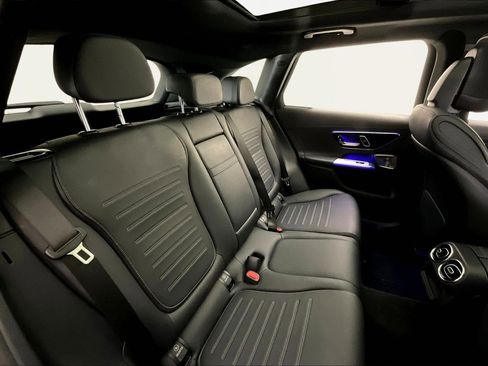 Used 2023 Mercedes-Benz GLC 300 4MATIC image 22