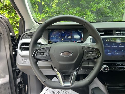 New 2027 Chevrolet Bolt LT w/ Comfort Package FWD image 19