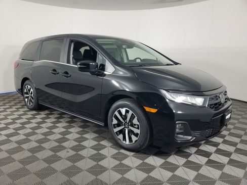 New 2026 Honda Odyssey EX-L image 2