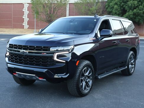 Used 2022 Chevrolet Tahoe Z71 w/ Luxury Package AWD/4WD image 36