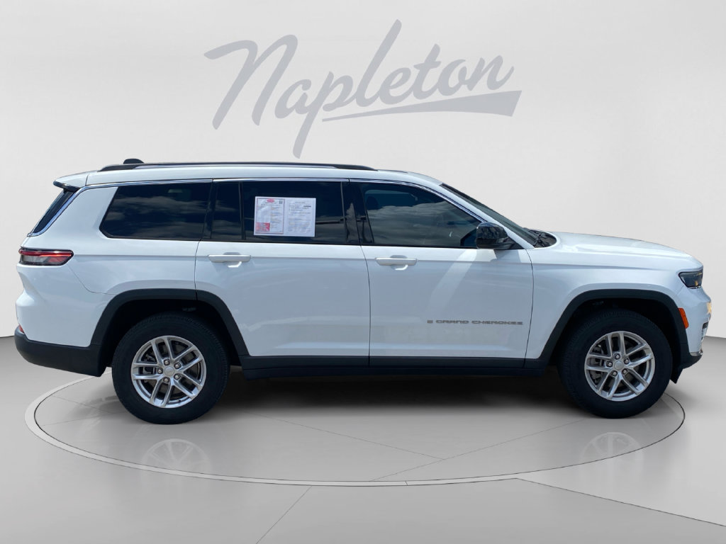 Used 2021 Jeep Grand Cherokee L Laredo w/ Luxury Tech Group I AWD/4WD image 7