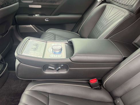 Used 2023 Genesis G90 3.5T image 14