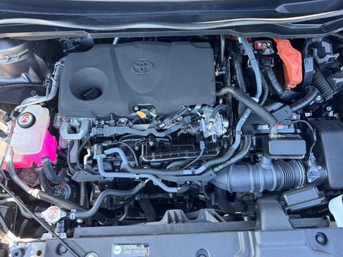 Used 2023 Toyota Sienna Platinum AWD/4WD image 37