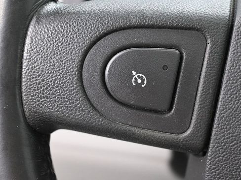 Used 2005 Chevrolet Equinox LT w/ Preferred Equipment Group AWD/4WD image 35