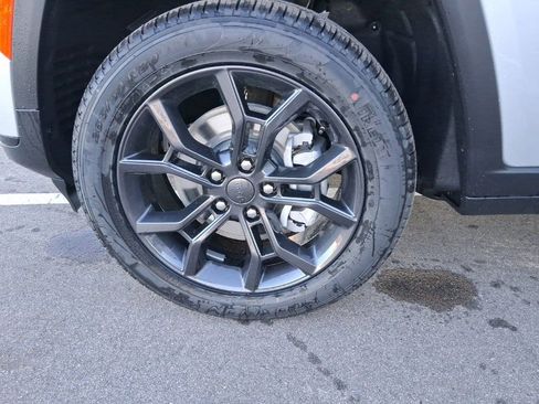 New 2025 Jeep Grand Cherokee L Limited w/ Trailer Tow Package image 43