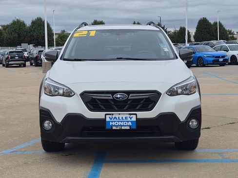 Used 2021 Subaru Crosstrek 2.5i Sport w/ Moonroof Package AWD/4WD image 3