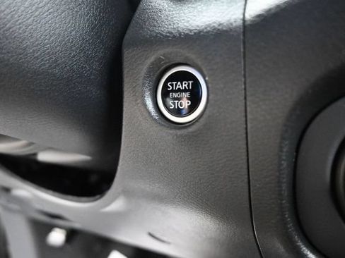 Used 2024 Nissan Frontier PRO-4X w/ Technology Package AWD/4WD image 36