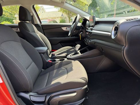 Certified 2023 Kia Forte LXS w/ LXS Technology Package FWD image 26
