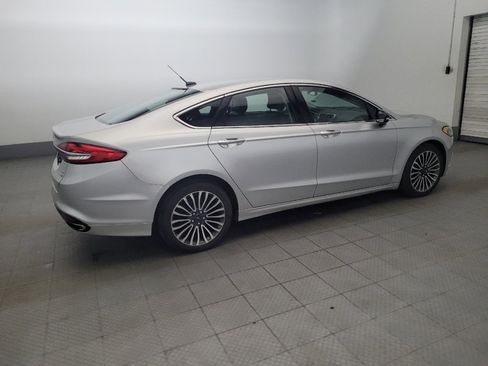 Used 2017 Ford Fusion SE w/ Fusion SE Technology Package image 10
