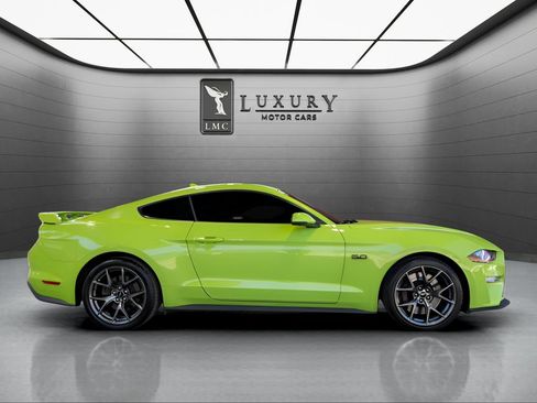 Used 2020 Ford Mustang GT Premium w/ GT Performance Package RWD image 9