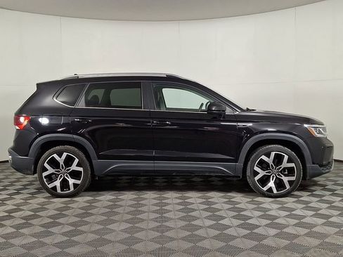 Used 2022 Volkswagen Taos SEL image 10