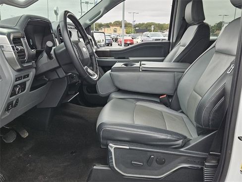 Used 2022 Ford F150 Lariat image 12