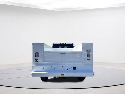 Used 2024 RAM 2500 Tradesman w/ Chrome Appearance Group image 4