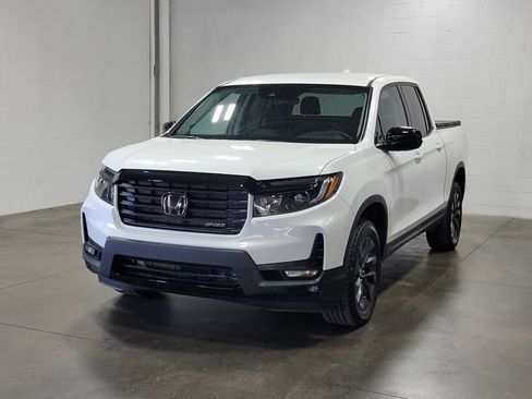 Certified 2023 Honda Ridgeline Sport image 2