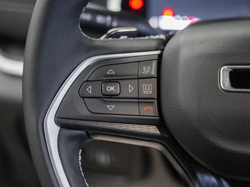 New 2025 Jeep Grand Cherokee image 27