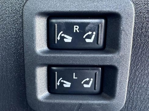 Used 2017 Nissan Armada Platinum w/ Captain Seat Package image 48