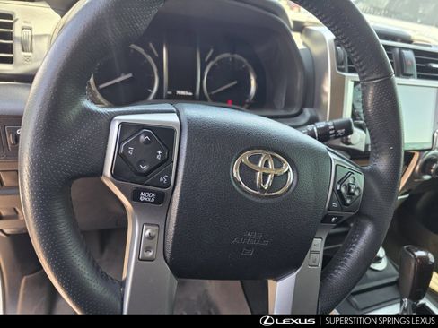 Used 2020 Toyota 4Runner Limited AWD/4WD image 8
