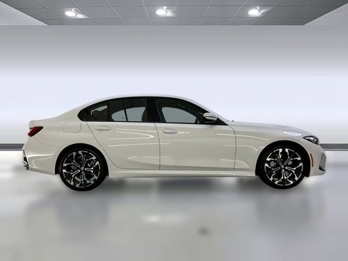 New 2026 BMW 330i Sedan w/ M Sport Package image 7
