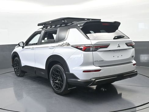 New 2026 Mitsubishi Outlander Trail Edition AWD/4WD image 4